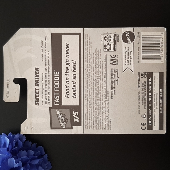 Hot Wheels Sweet Driver 2022 Fast Foodie Cupcake Car Cake Toppers - Picture 9 of 9